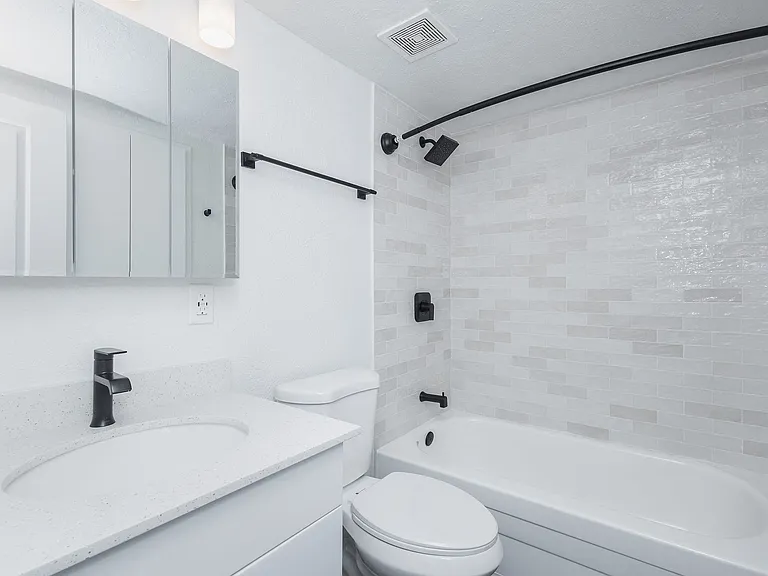 1301 E 33rd Ave — Photo 11