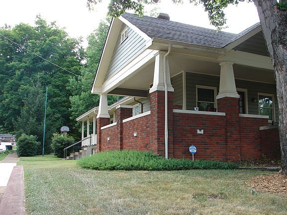 2nd image of 5015 Saint Elmo Ave