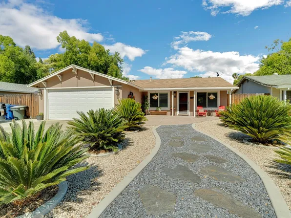 8805 Sawtelle Way, Sacramento, CA 95826