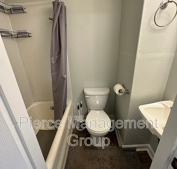 305 Marlboro St #3 — Photo 6