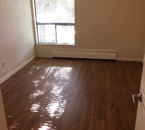 2nd image of 3300 Oak St #1237008