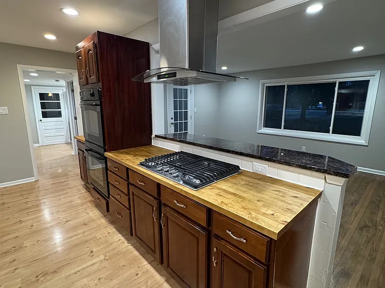 10187 N College Ave — Photo 19
