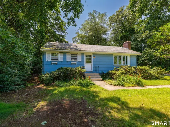 17 Pickerel Cove Trail, Old Lyme, CT 06371