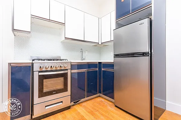 Rented by MySpaceNYC | media 30