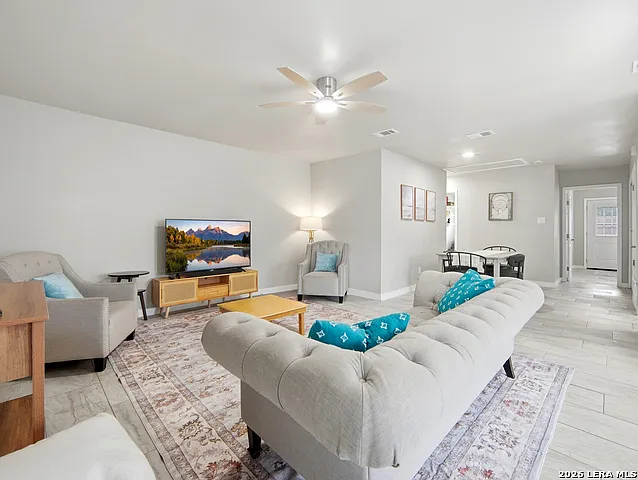 515 Oak Park Dr #515 — Photo 6