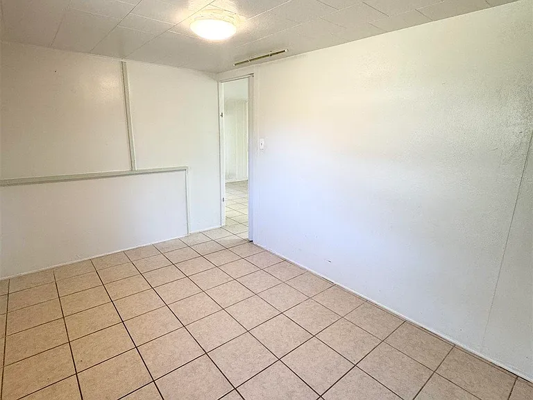 1318 Wilson Ave #A — Photo 11