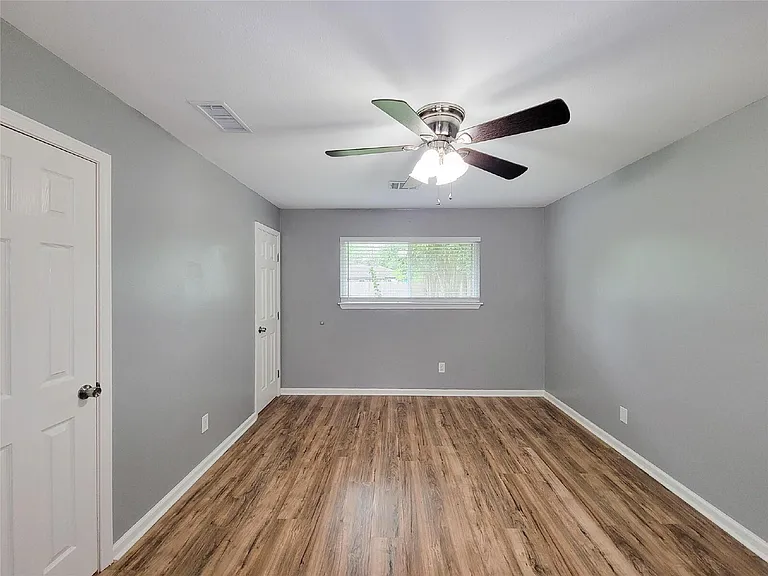 5846 Ettrick Dr — Photo 15