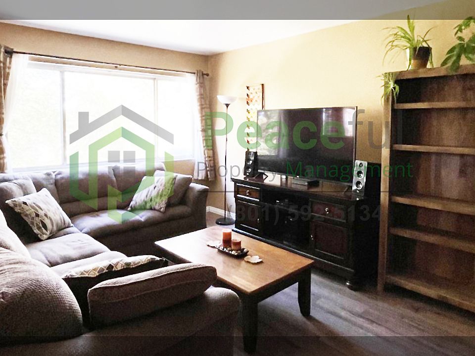 1st image of 131 S 1000 E #17-1