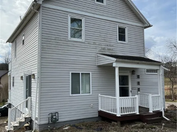 245 W Main St, East Palestine, OH 44413