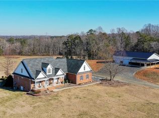 1813 Gus Hill Rd, Clemmons, NC 27012