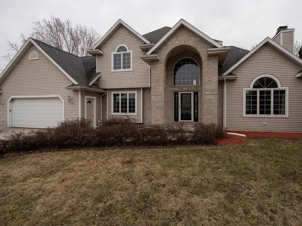 421 W Woodrow Ct, Denmark, WI 54208