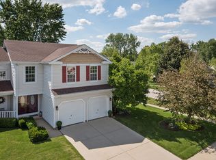 1014 Georgian Pl, Bartlett, IL 60103