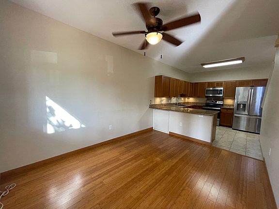 4th image of 127 Punohu Ln APT 7-1