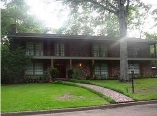 4433 Deercreek Dr, Jackson, MS 39211