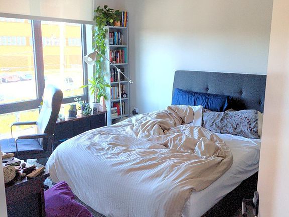 4th image of 335 Orange St #223