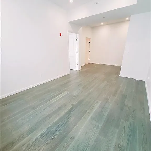 36 Atlantic St — Photo 2