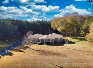 201 Dalmatian Dr, Saluda, SC 29138