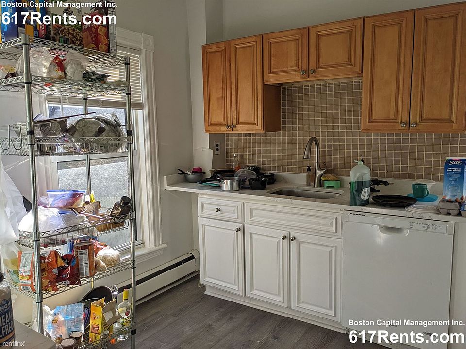 22 Royal St. #2 Boston (Allston) Shared Unit Photo 5