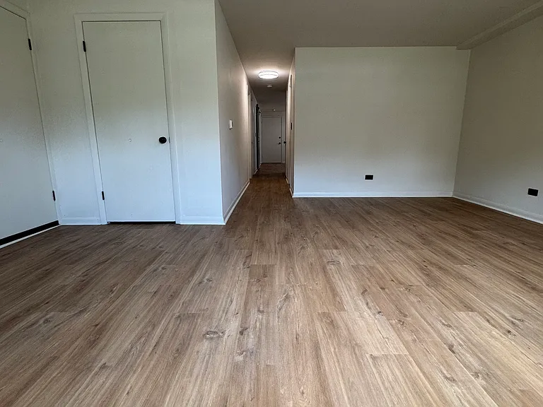 8536 W Berwyn Ave #G — Photo 4