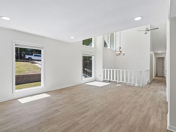 5th image of 4601 Sylvaner Ln