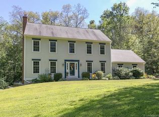 39 Olde Hall Rd, Hebron, CT 06248