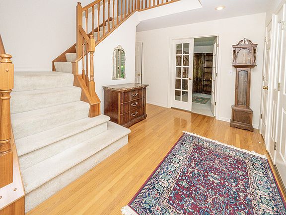 3rd image of 1350 Eagle View Dr