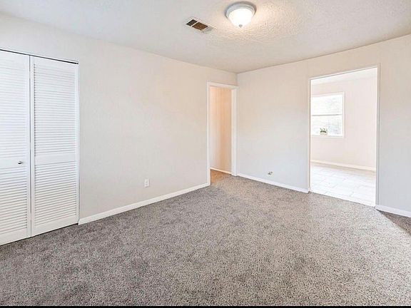 5th image of 9306 Chesterfield Dr