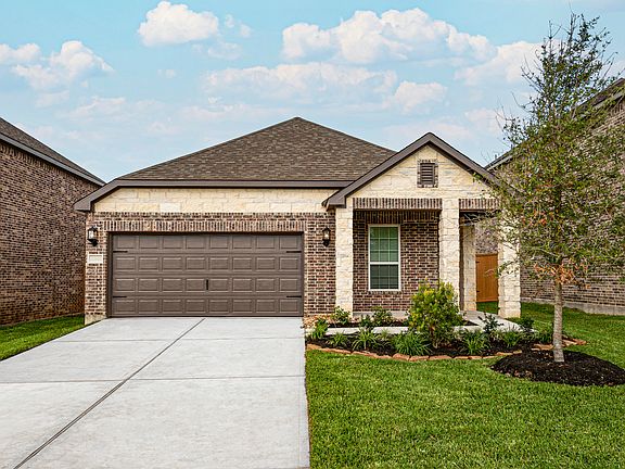 Enjoy flexible living in this 4-bedroom, 2-bathroom home