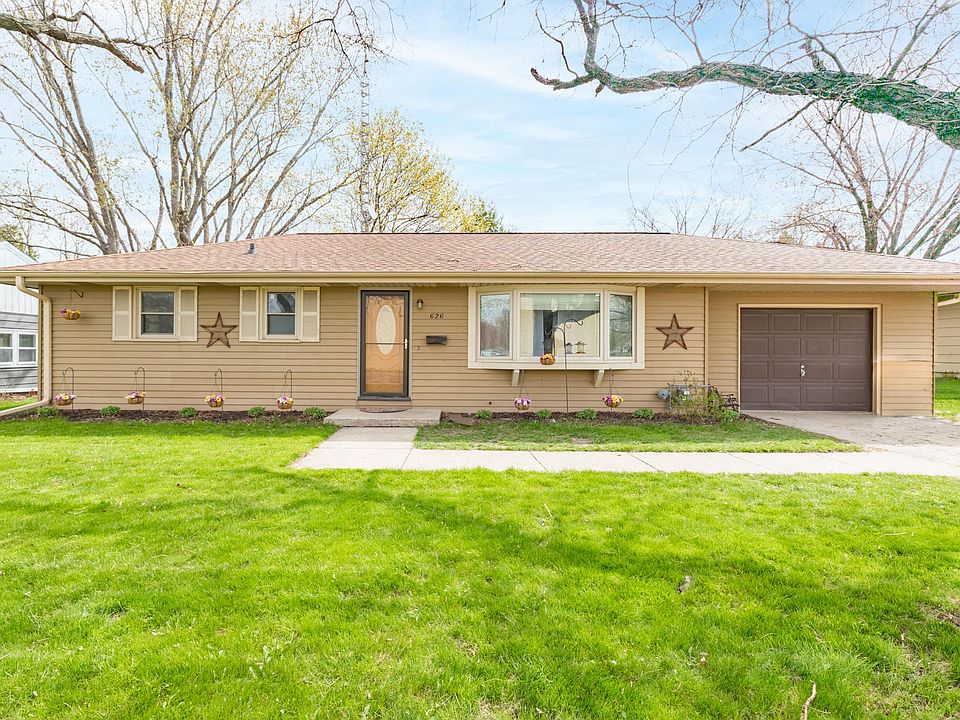 1st image of 626 Harker Ave