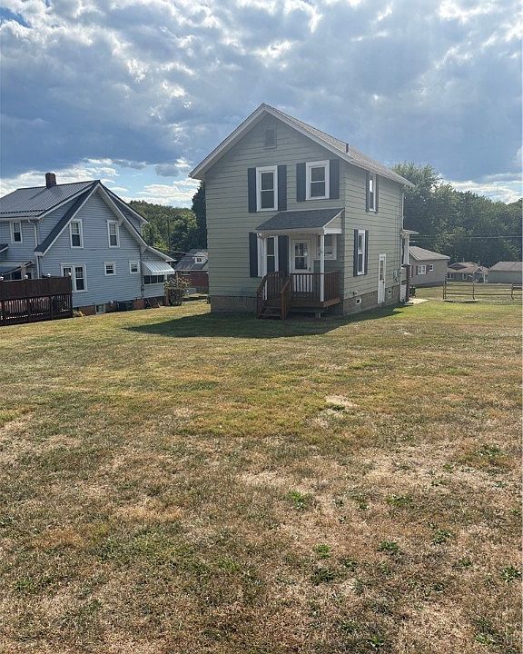 2nd image of 4703 Rochester Rd