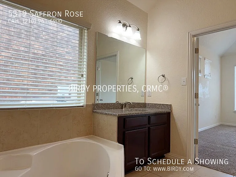 5319 Saffron Rose — Photo 24