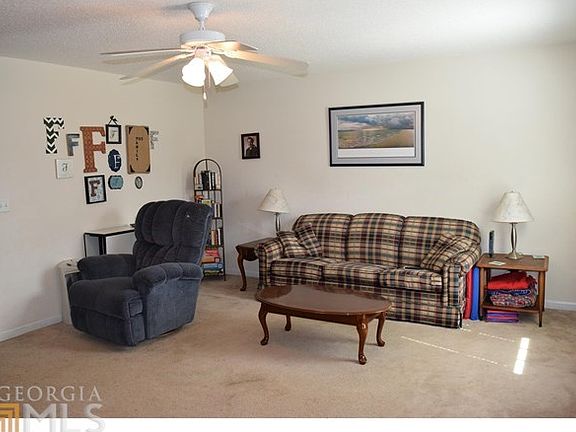 2nd image of 540 City Park Dr