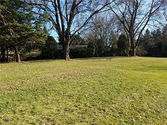 3rd image of 111 1/2 Cornell Dr