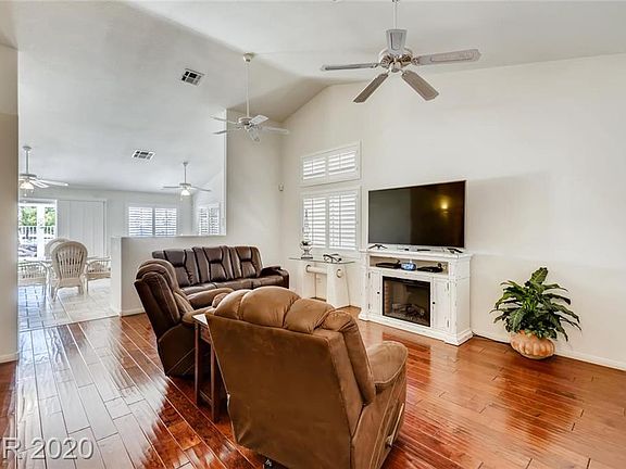 5th image of 3810 Yorba Linda Dr