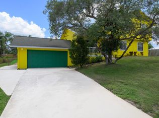 9291 SE Duncan St, Hobe Sound, FL 33455