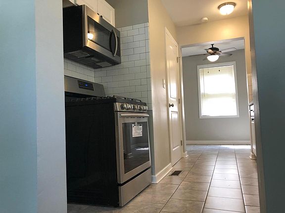 5th image of 2297 Argyle Dr
