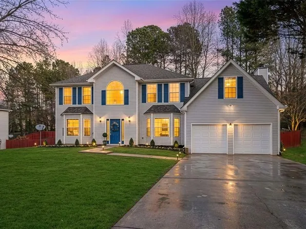 7094 Deshon Bend Cir, Lithonia, GA 30058
