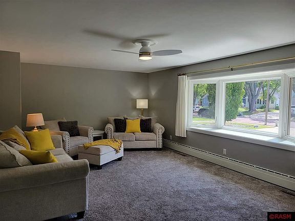4th image of 632 Moreland Ave
