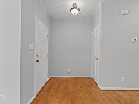 2nd image of 5316 Corinthian Way