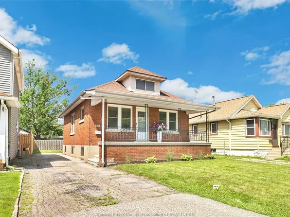 1209 Curry Ave, Windsor, ON N9B 2A8