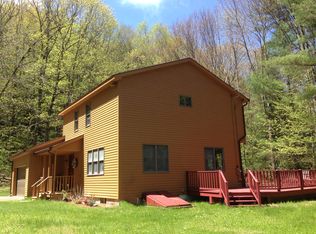 10 Lake Buel Rd, Great Barrington, MA 01230