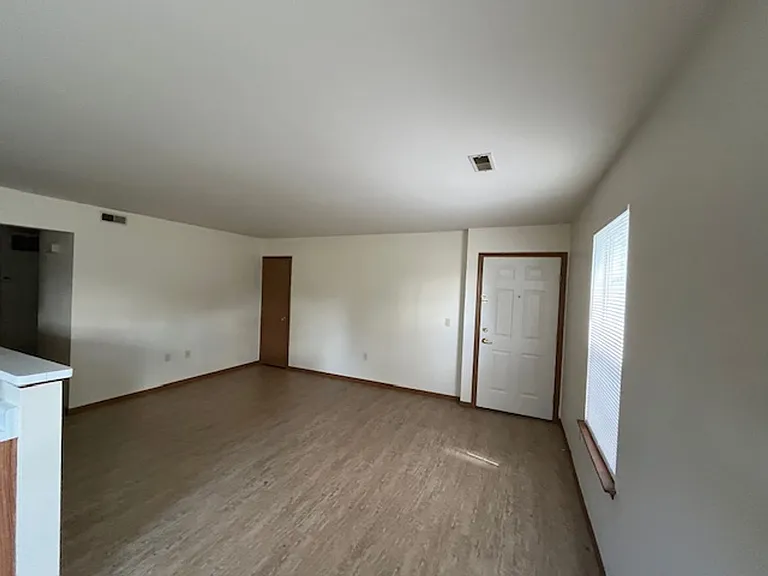 27 Iki Dr — Photo 2