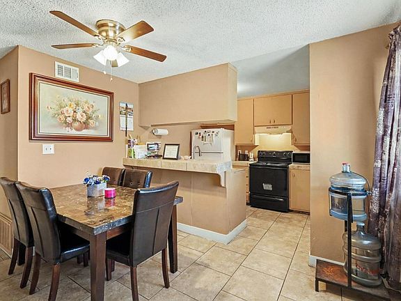 4th image of 402 E Bianchi Rd APT 1