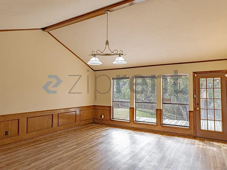 10 Cypress Ct — Photo 8