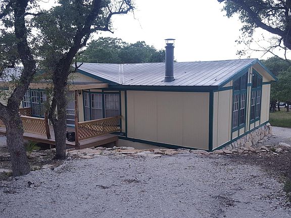 4th image of 456 Tamarack Dr