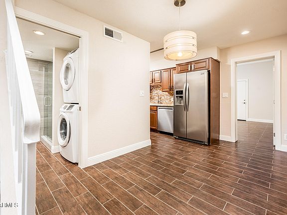 4th image of 601 E PALO VERDE Drive #8