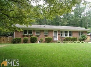 2 Linden Dr, Newnan, GA 30263