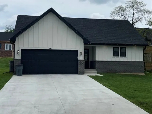 6011 Red Berry Juniper Drive, Charlestown, IN 47111