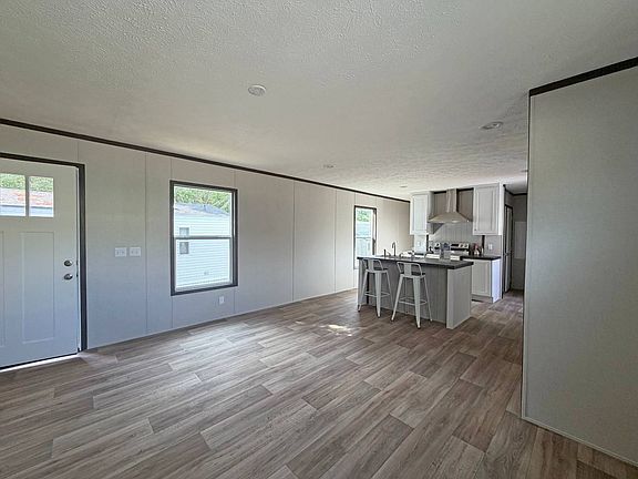 3rd image of 5885 Lavey Ln #91