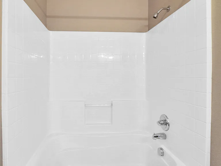 Mountain Ranch Apartments — Photo 32